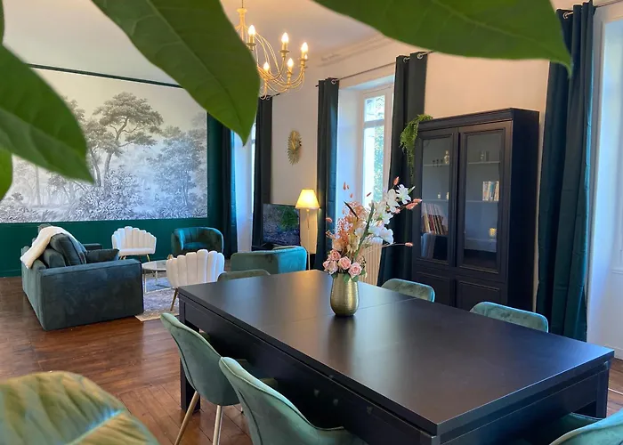 Le Château De Bel Air - De 125m2 - Expérience Unique Apartamento